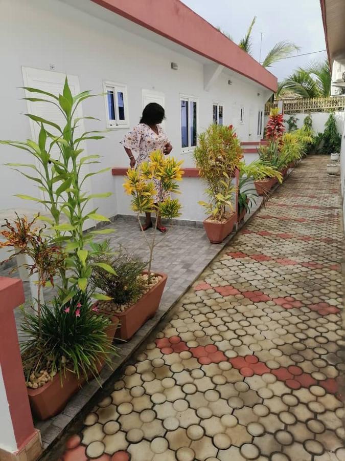 Residence Ivoire Cotonou Buitenkant foto